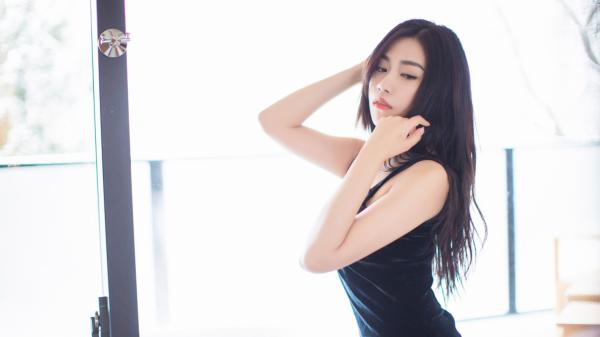 《穿越成悲催女配，我创翻全场》完整版在线阅读（主角苏悦杜源）