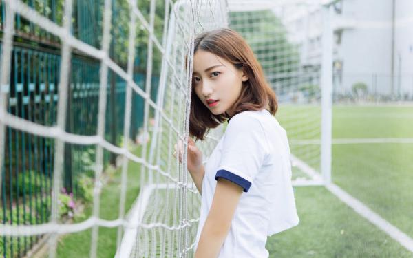 《为男友替赛摔断腿时，他在陪未婚妻选婚纱》全文免费章节在线试读 沈戈秦彻小说