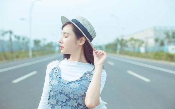 精品小说《杨战碧莲》关押的美女犯，竟是皇家子弟已完结版全文章节阅读