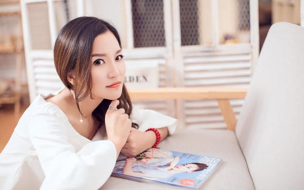 青春小说《我另嫁他人后，男神哭着求我别嫁》主角时暖江逸臣全文精彩内容免费阅读