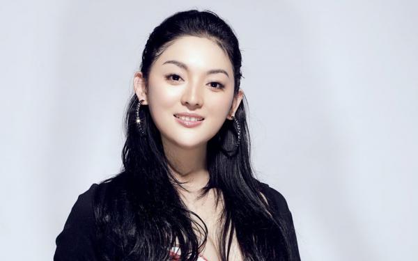 苏然楚逸尘完整版全文阅读 穿书女频，婚礼差点被女主杀掉小说 大结局