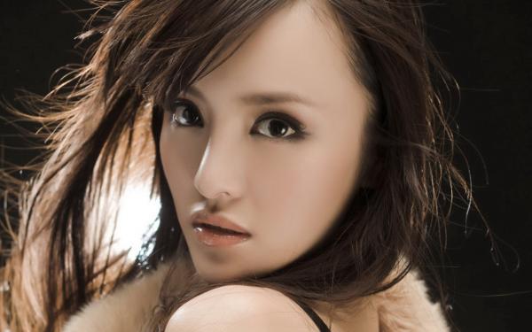《穿成炮灰贵妃后，我靠摆烂封后了》柳如烟林晚晚完结版精彩试读